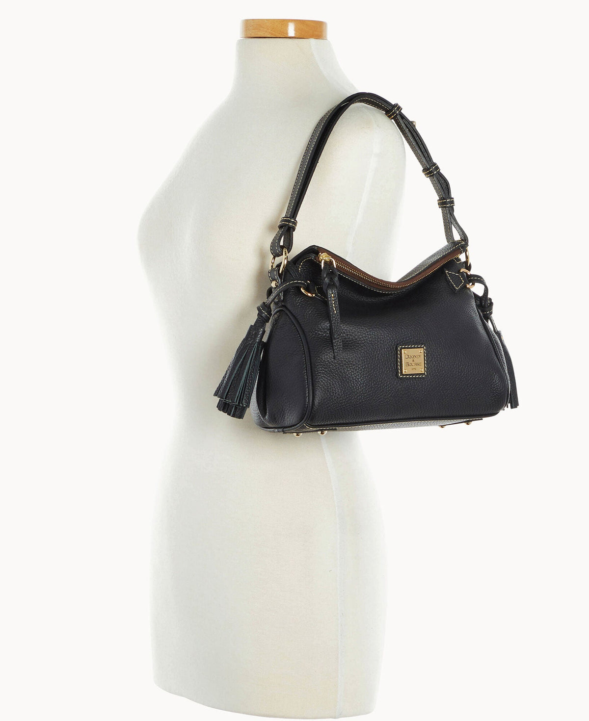 Pebble Grain Tassel Shoulder Bag
