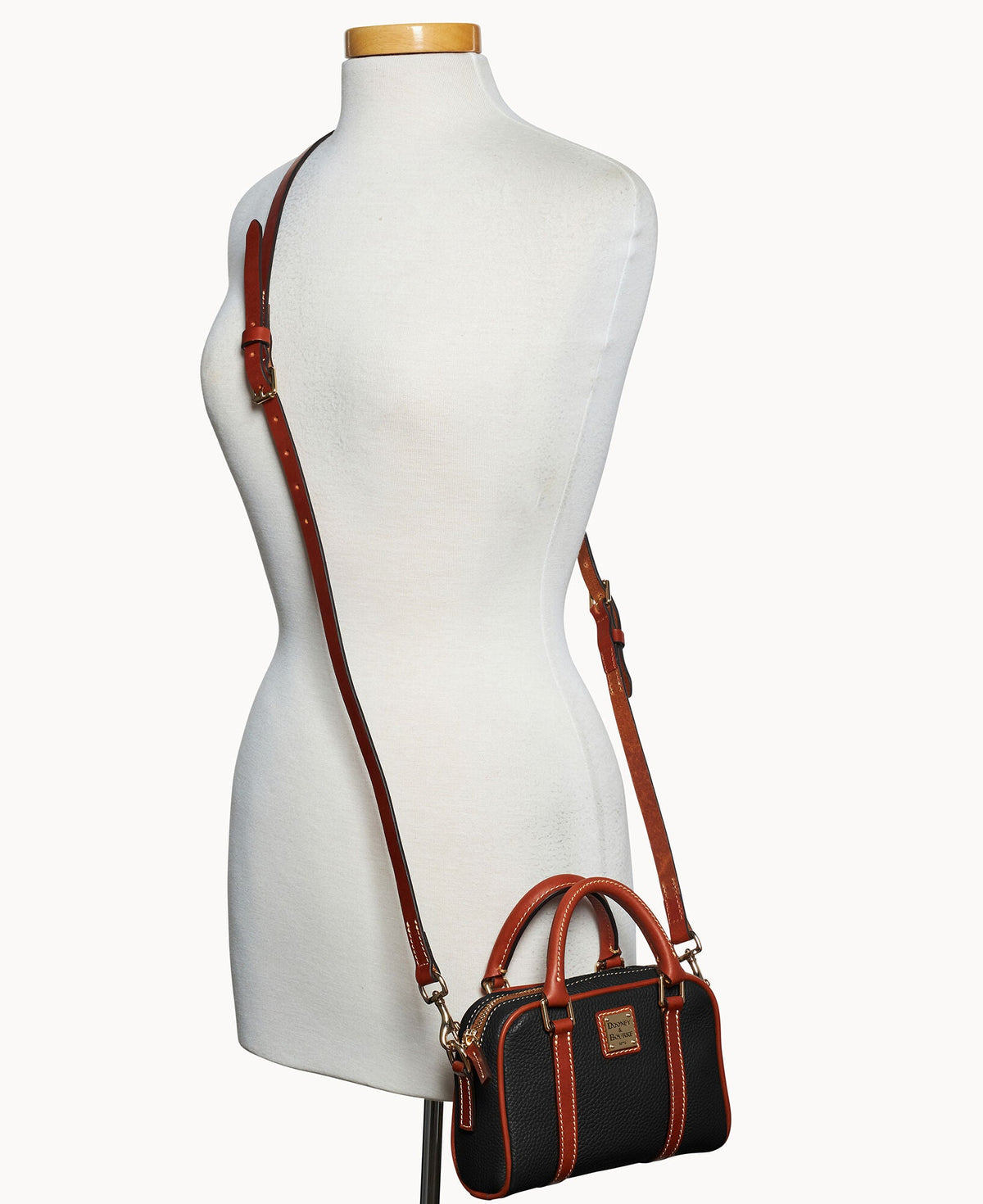 Pebble Grain Satchel 20