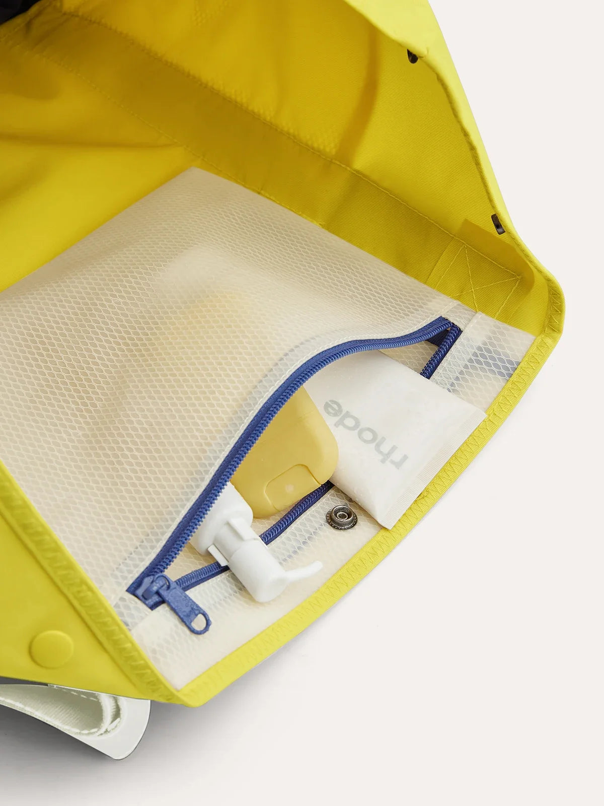Coast 40L Tote