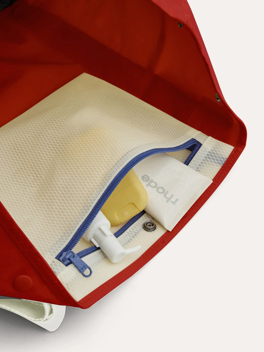Coast 40L Tote